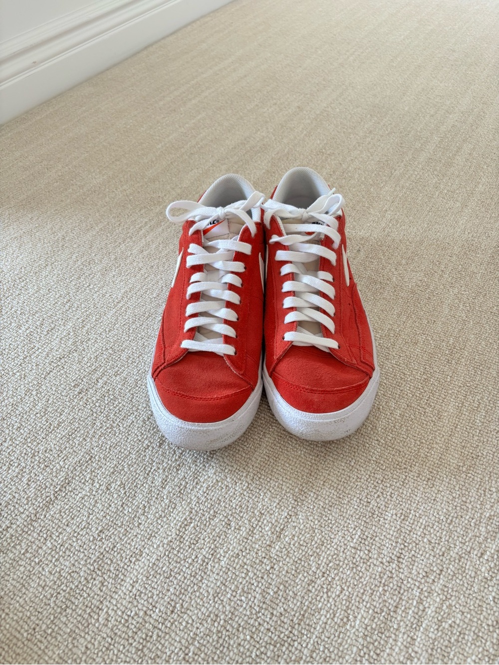 Nike Men's Red and White Blazers 77 Low-Top Sneakers